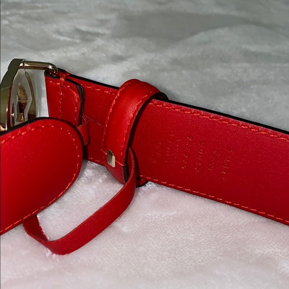 Gucci Red Leather Belt with Gold Logo Buckle - Picture 5 of 5